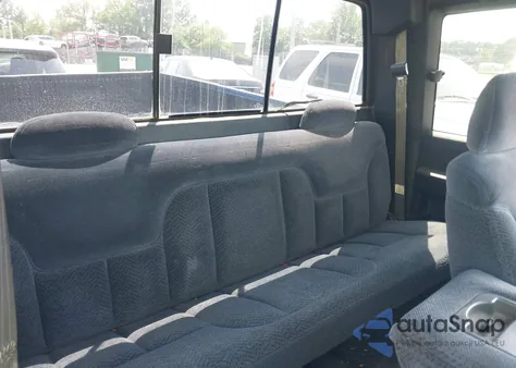 1997 Chevrolet K1500 Fleetside z USA, uszkodzony, nr VIN 2GCEK19M1V1227026